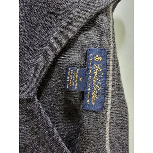 Men's Brooks Brothers Extra Fine Merino Wool Grey V-neck Pullover Sweater-Medium - Picture 5 of 6